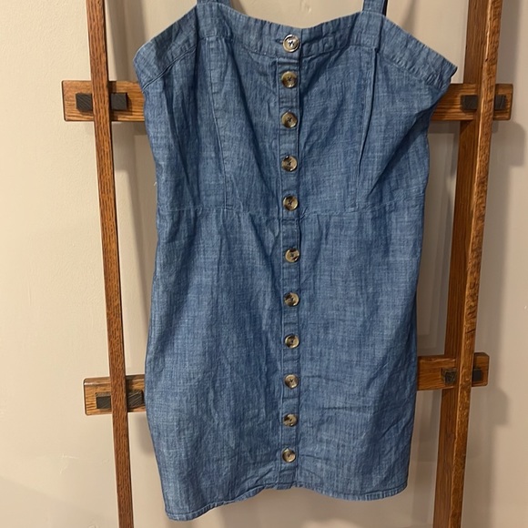 Woman’s Denim Button Down Dress - Picture 3 of 5